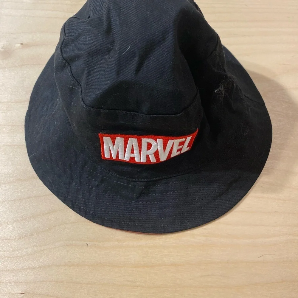 Reversible Marvel Bucket Hat One size (JM)